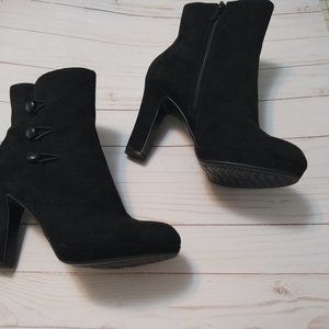 NWOT Impo Black Faux Suede Anke Booties Size 9.5.